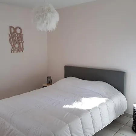 Bel Avec Terrasse Et Parking Securise * Βαλένς